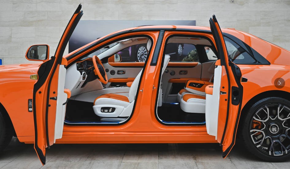 劳斯莱斯库里南bespoke高级定制版,广州劳斯莱斯红色库里南