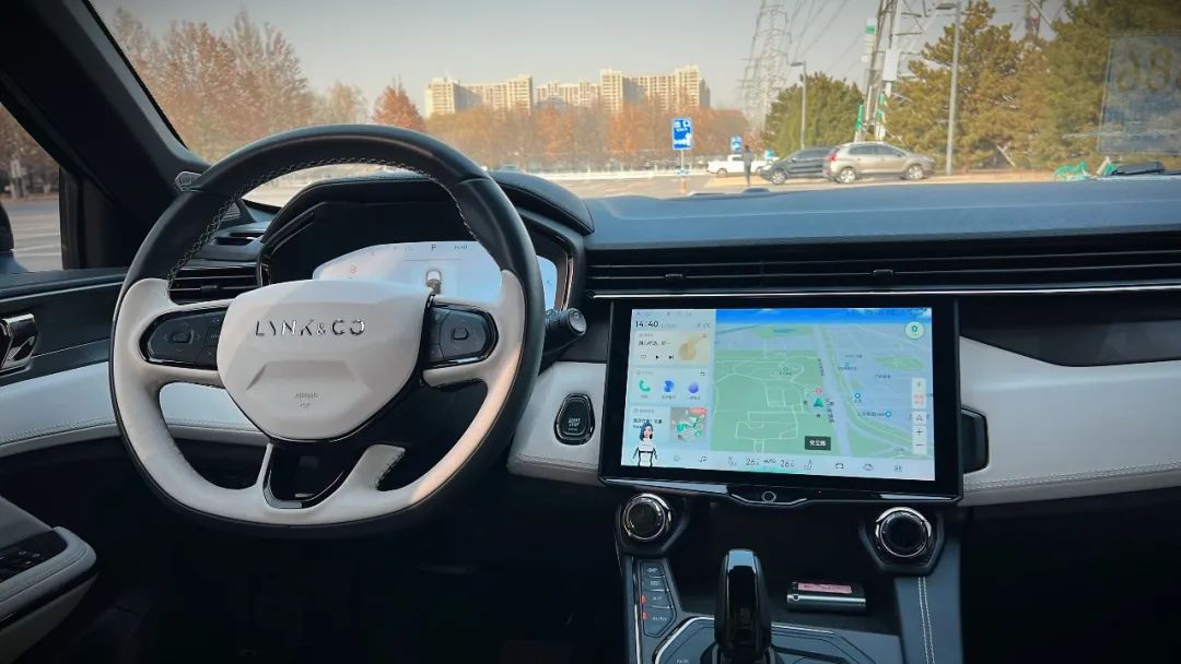 选领克01还是选xt4,选领克01还是领克05