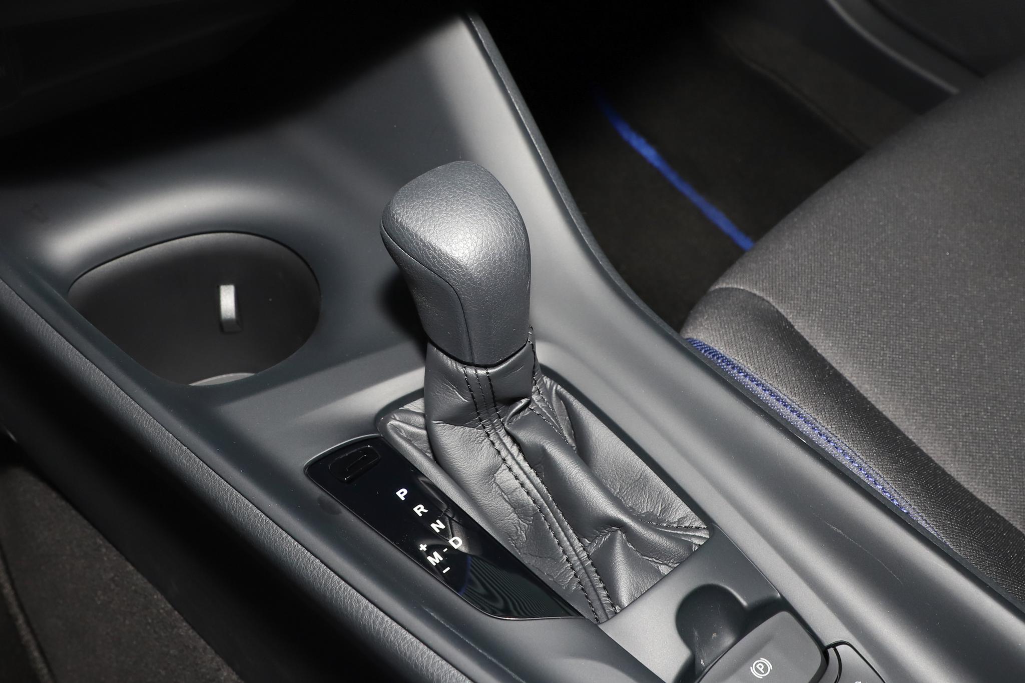 买丰田chr落地多少钱,还有什么车比丰田c-hr还好