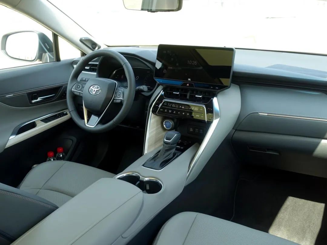 威飒2.0燃油版试驾视频,威飒2.0两驱尊贵版试驾