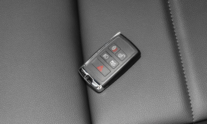 捷豹xel12.98万优惠,新款捷豹xel上市售价29.98万起