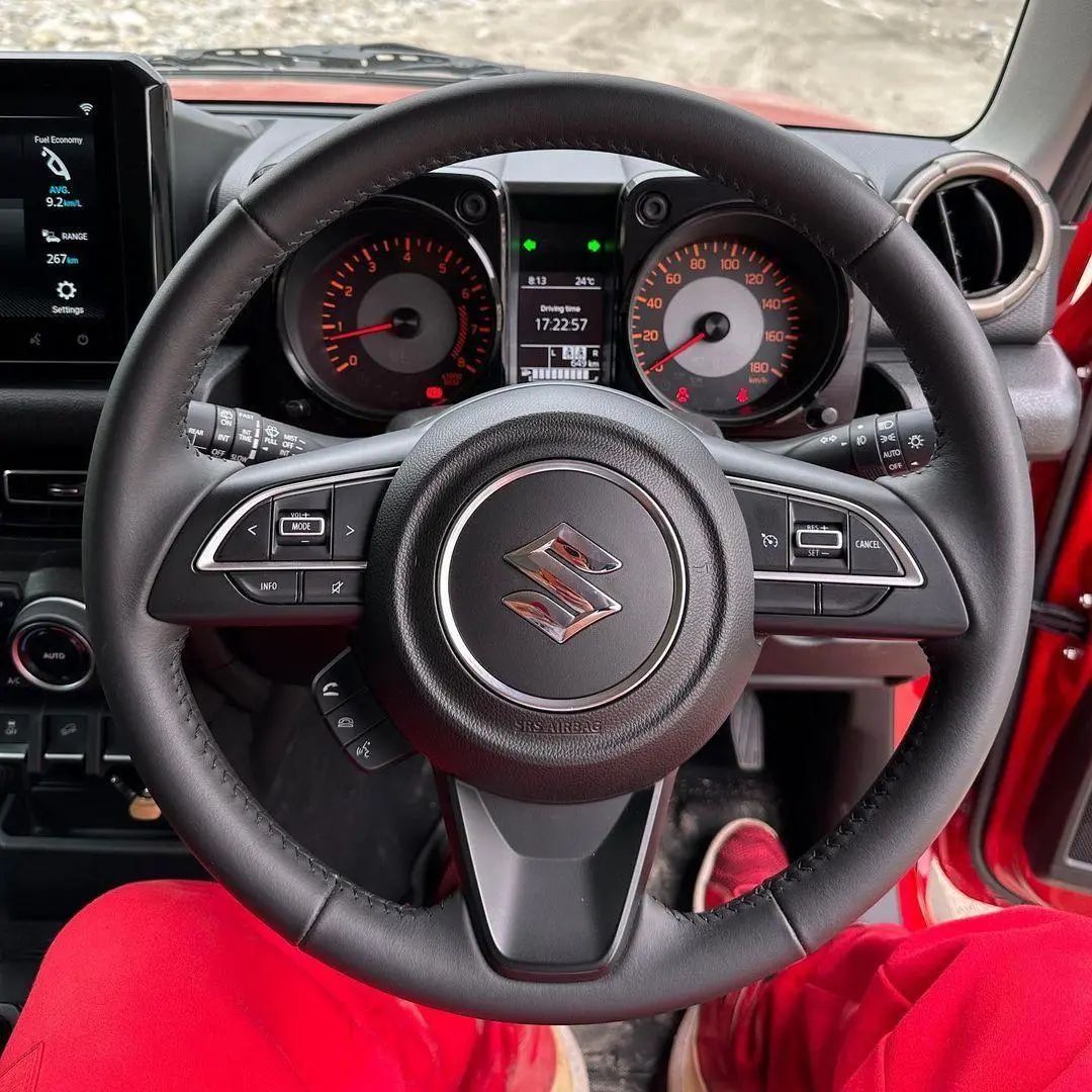 新款铃木吉姆尼出售,五门铃木吉姆尼2023款落地价