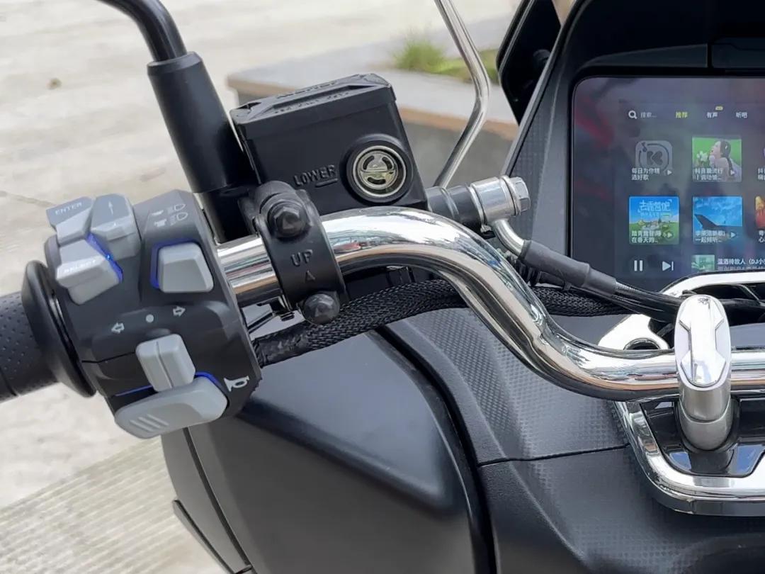 qj鸿150踏板测评,新款鸿途150踏板试驾