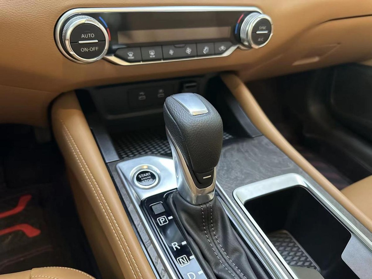 日产天籁23款2.0T体验,去4s店试驾天籁2.0l和雅阁动力