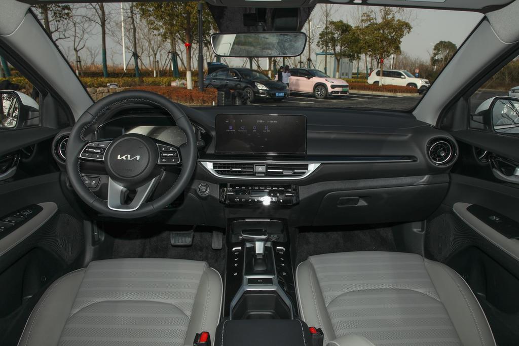 起亚k3插电混动不充电真实油耗,新起亚k3深度评测