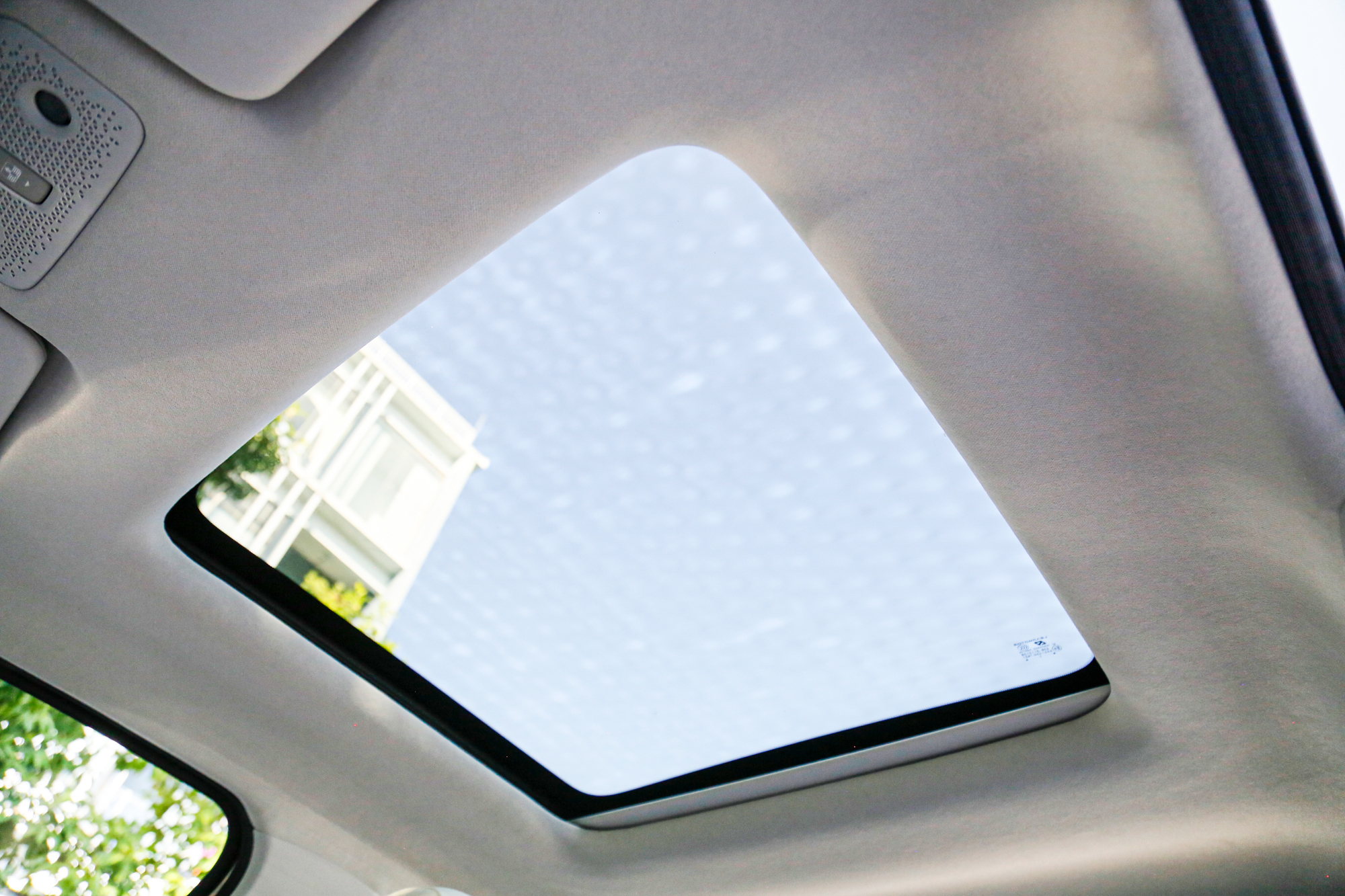 电动小车5万左右四门,四门电动小汽车4万左右