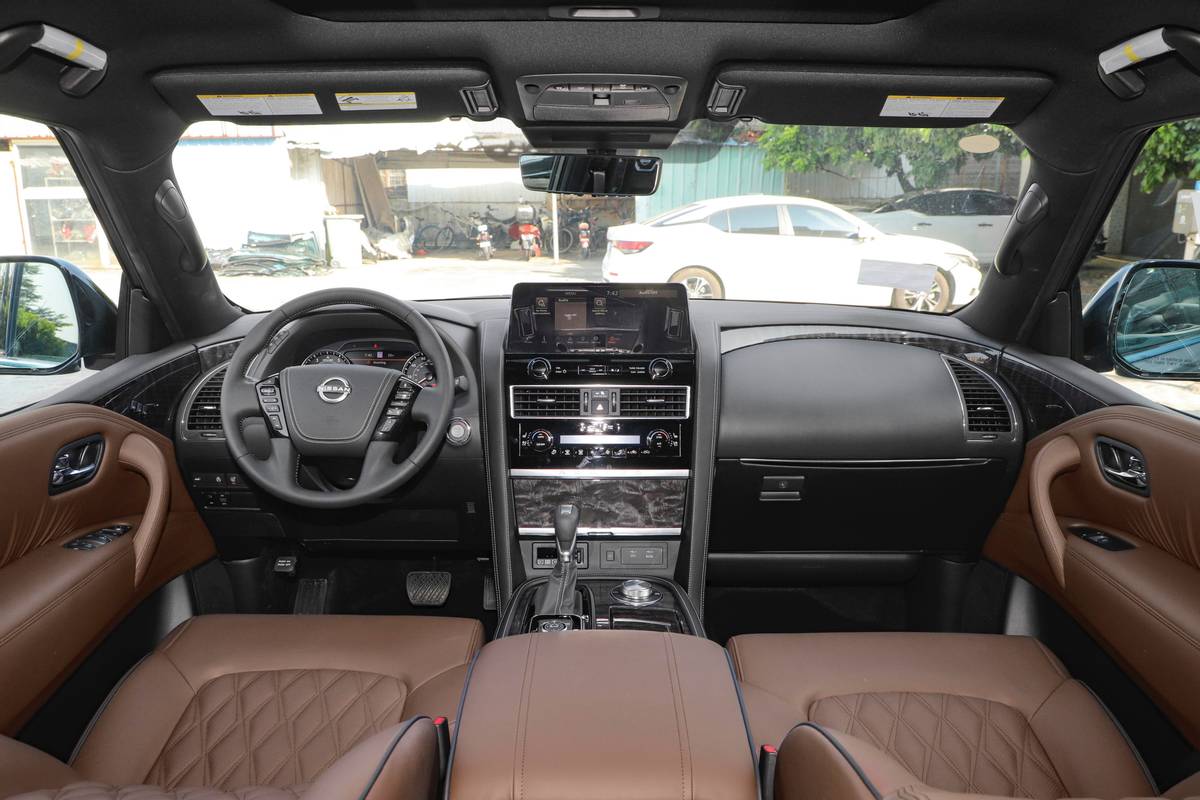 途乐是纵置发动机还是横置发动机,全新日产途乐5.6