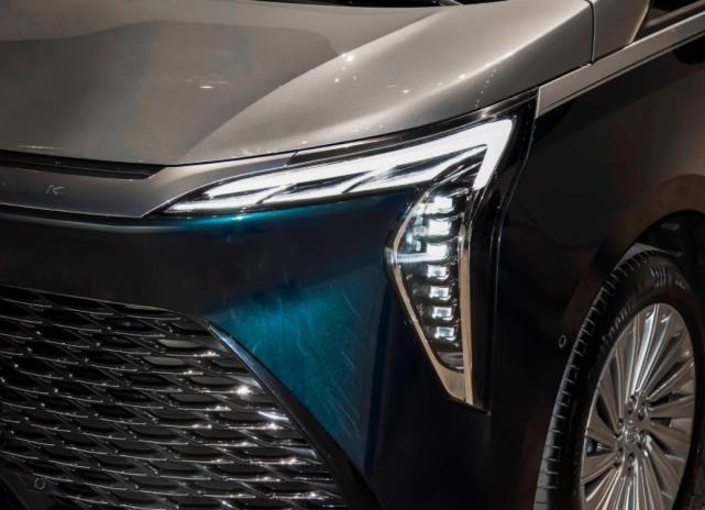 别克商务车对比埃尔法,别克出了款埃尔法