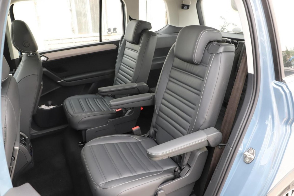 2017款大众途安l6座版顶配报价,大众途安l6座空间体验