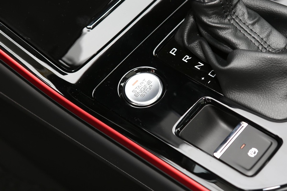 百公里油耗6.7L，每月花费1614元，奕炫GS全面解析