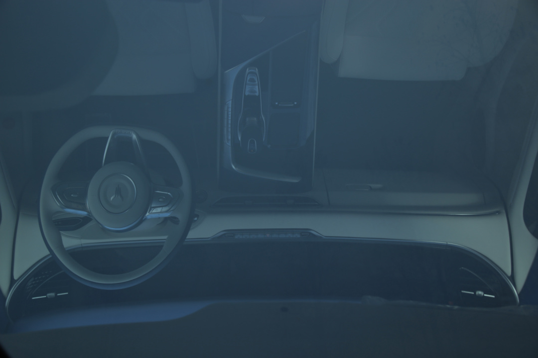 新款岚图free增程版用车感受,岚图free增程版2024款试驾