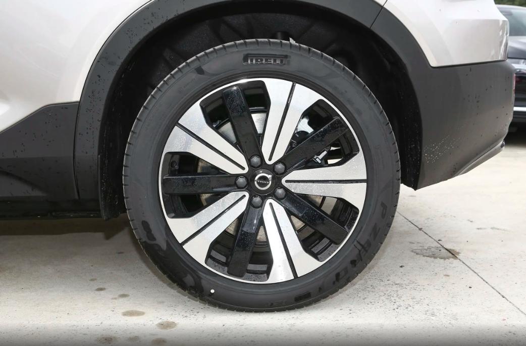 奥迪q3优惠4万元,奥迪q3sportback2022款值得买吗