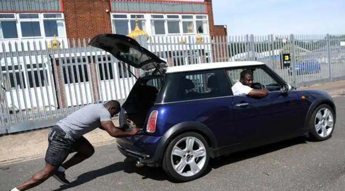 自动挡用手动模式伤车吗,自动挡拖行变速箱会坏吗