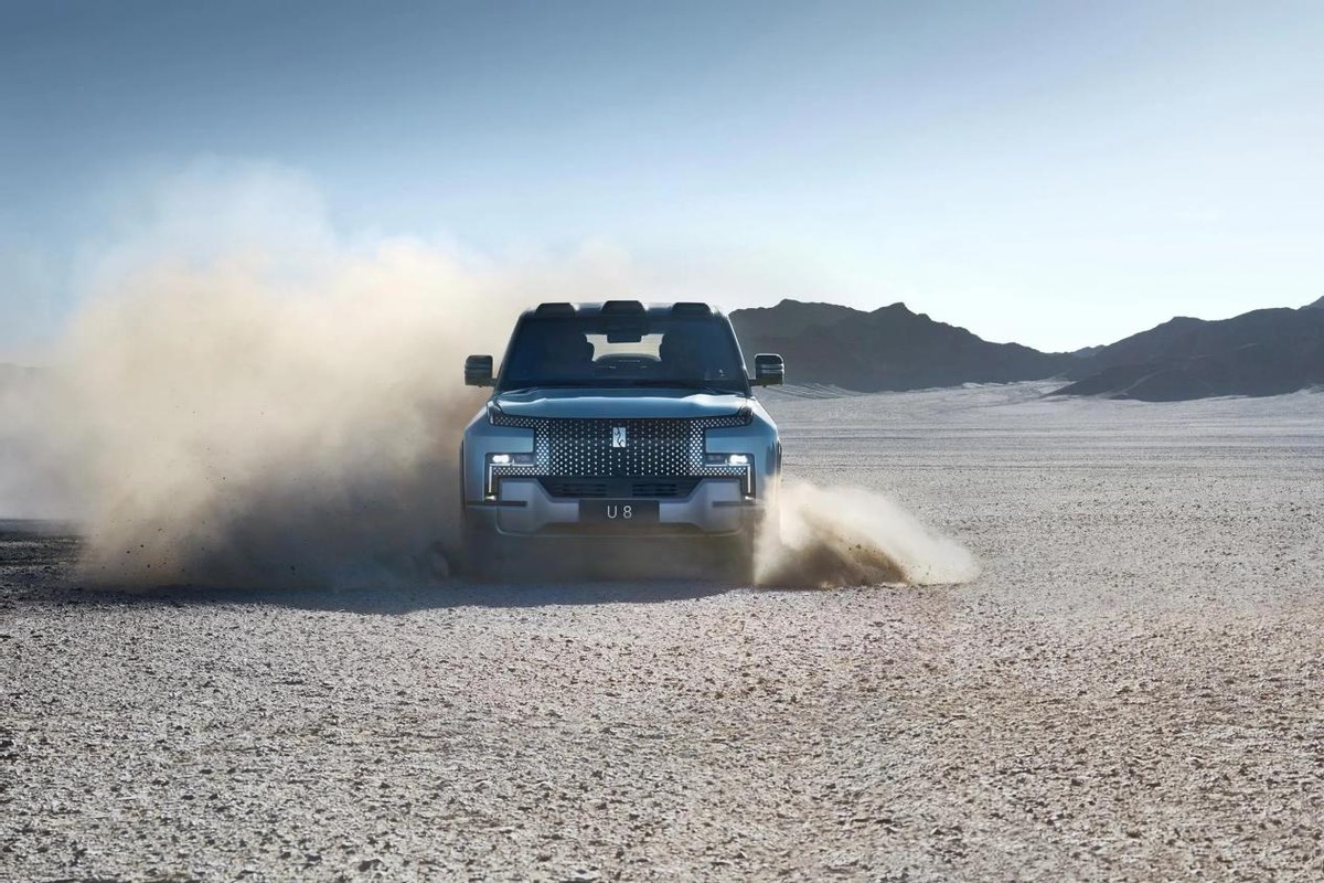 3天订单破20000台!售价109.8万起的仰望U8,为何排队抢着买?