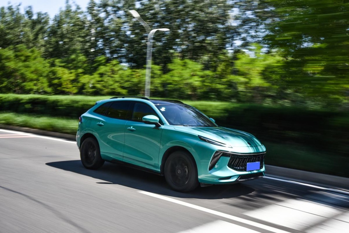 运动风格浓郁风行t5evo正式上市,风行t5evo2021款值得购买吗