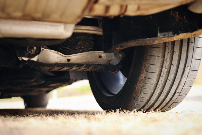 《豪华180》评奥迪RSQ8足够豪华的性能车啥样？