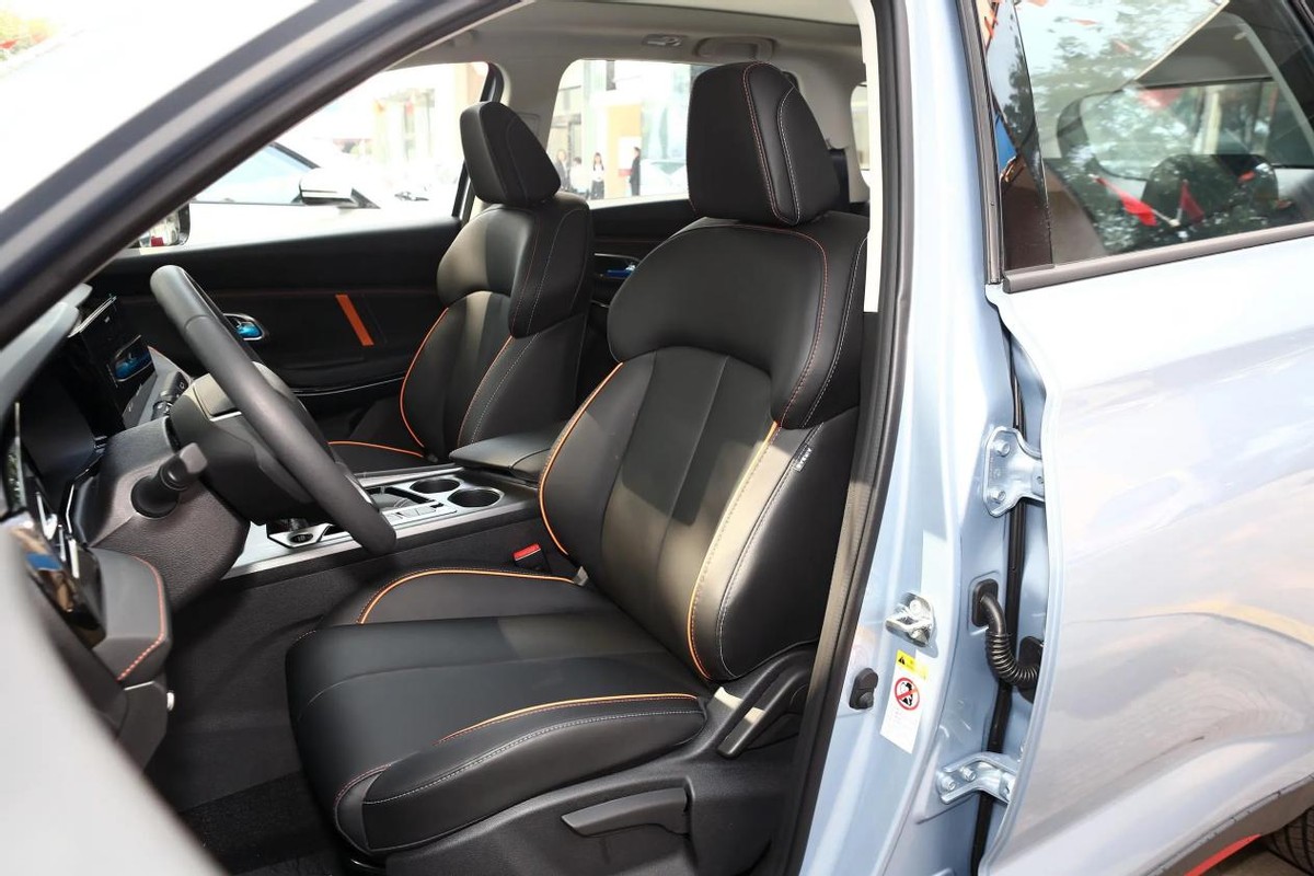 15万想买大空间家用suv这几款真香,油耗最低的suv10万左右