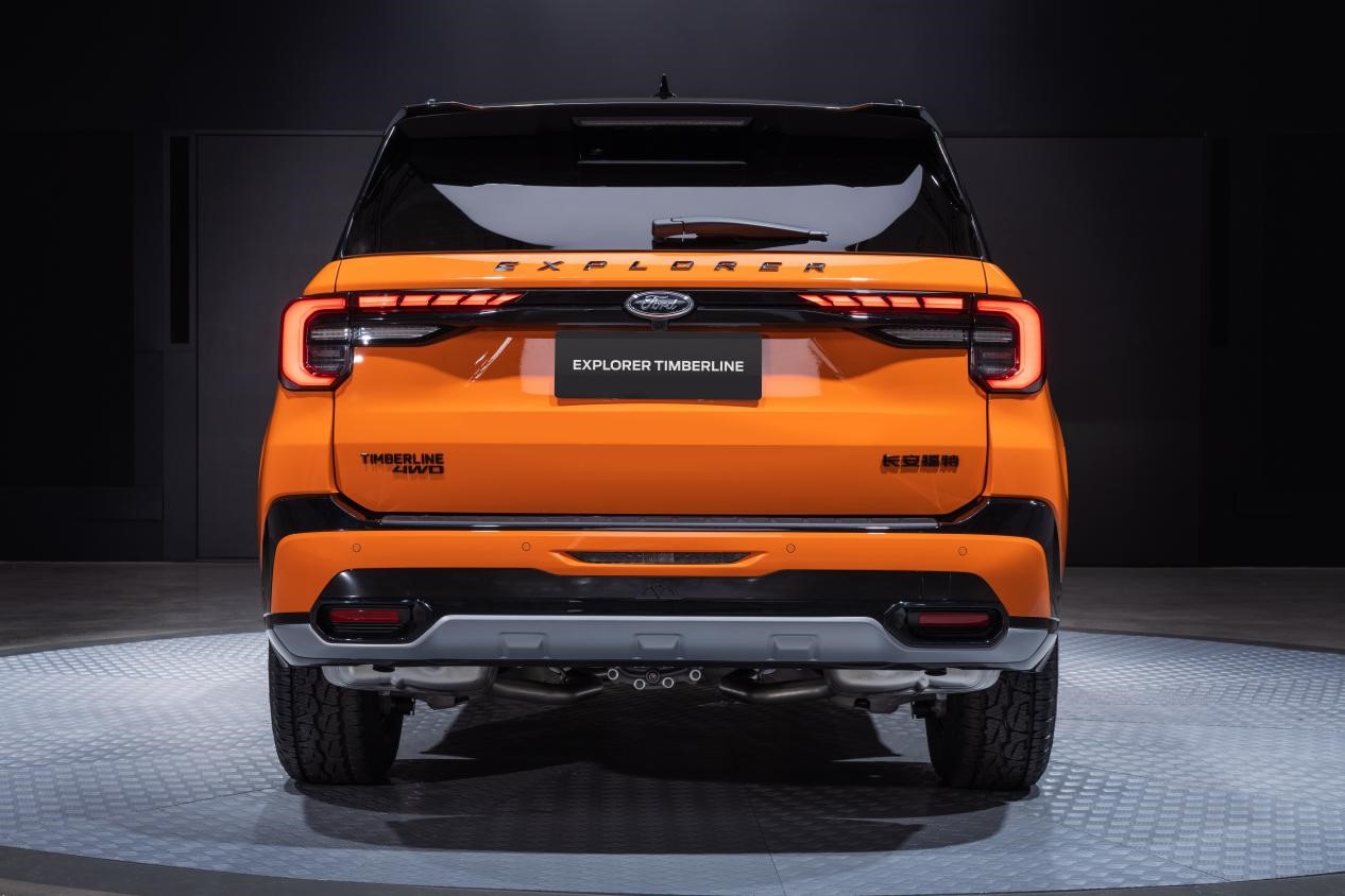 福特探险者昆仑巅峰版挑战昆仑山,福特探险者昆仑巅峰版六座