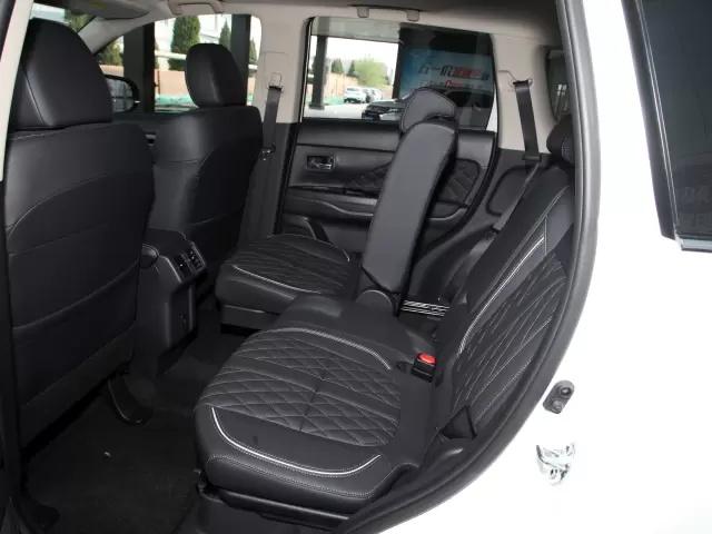 全新三菱欧蓝德配置怎么选,2.4l七座版