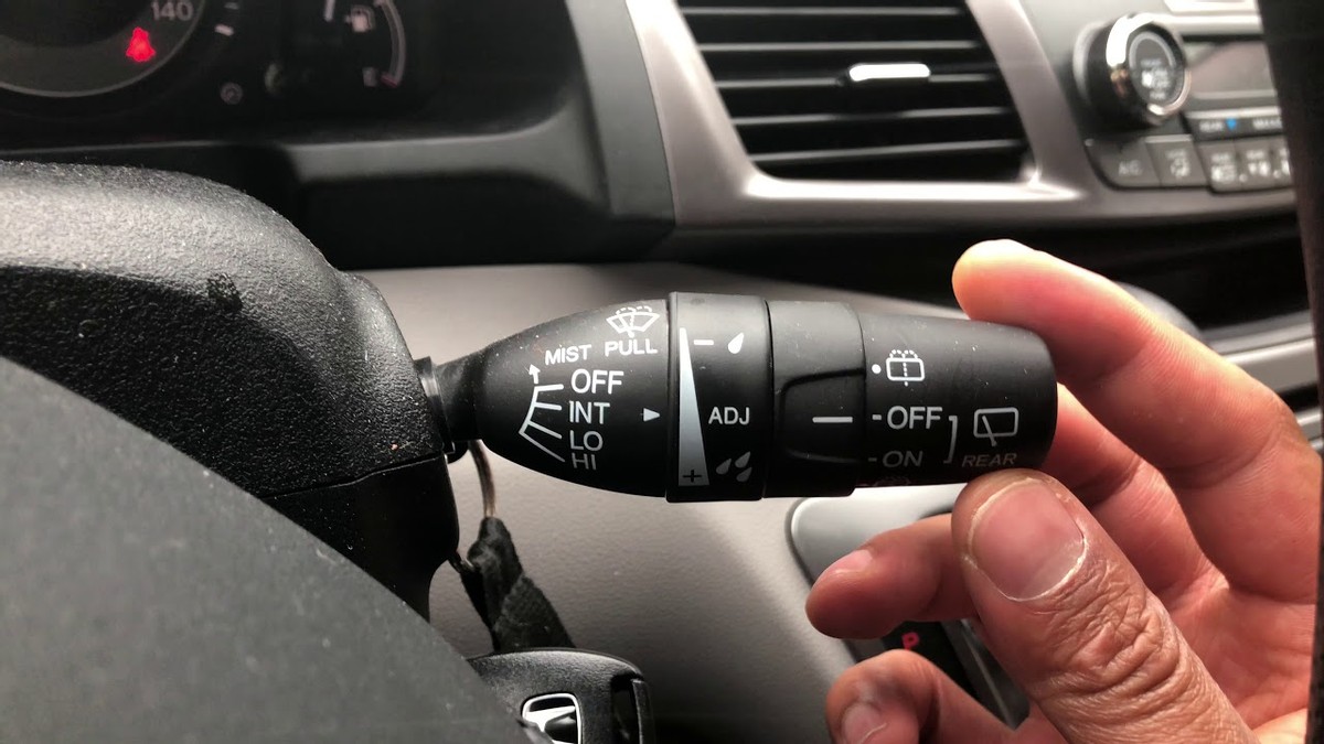 雨刮器不喷水修理一次多少钱,比亚迪宋雨刮器不喷水