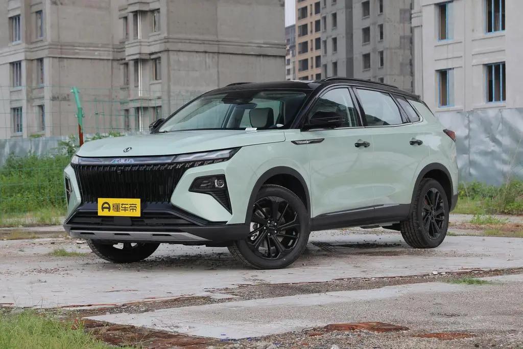 东风全新马赫1.5T混动车型,东风马赫双擎