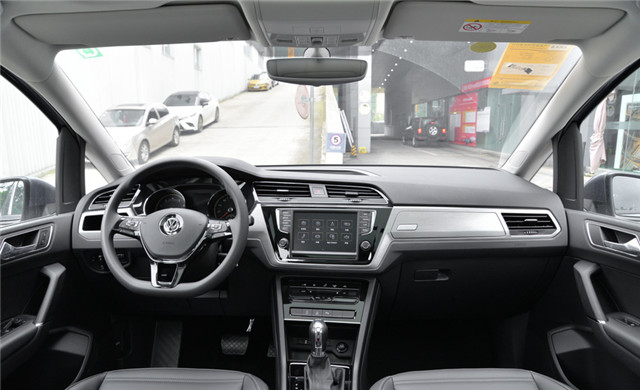 2021款大众途安l紧凑型mpv,途安l家用mpv