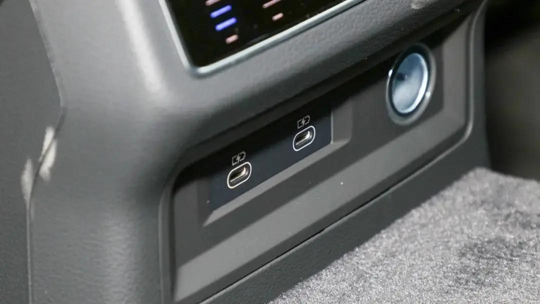 奥迪a6l创世加长,奥迪a6l坐垫套全包围