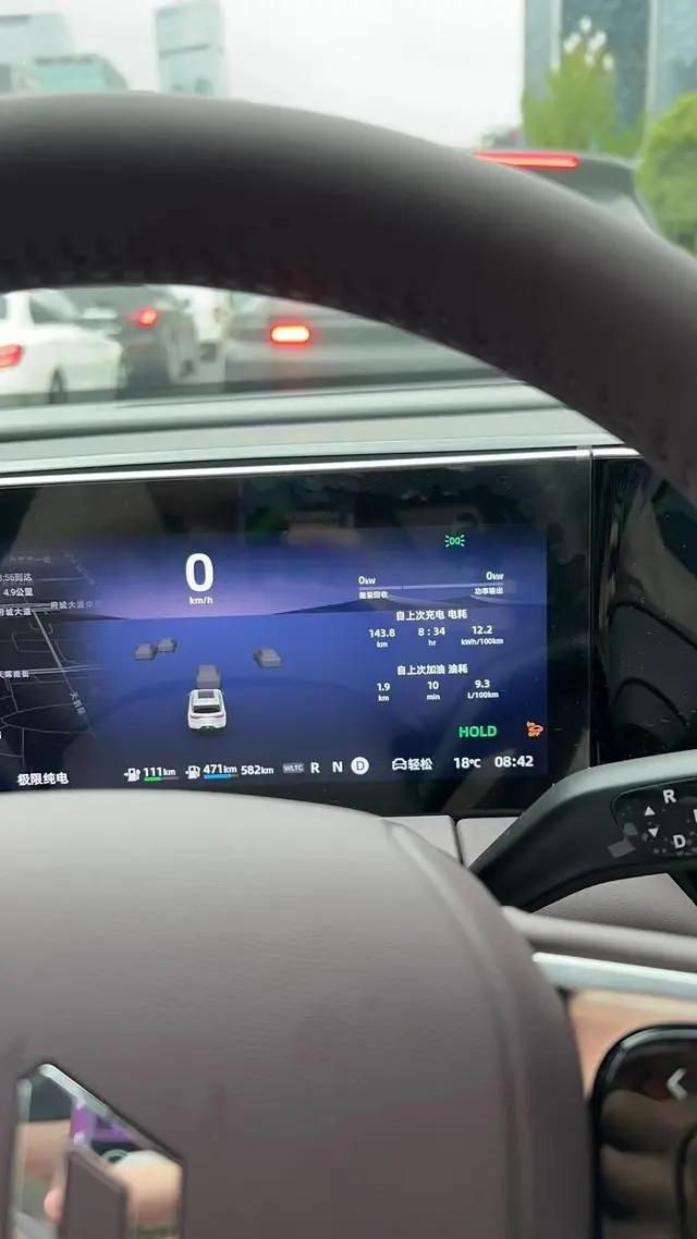 零跑c11增程300公里值得入手吗,零跑c11增程买200还是300