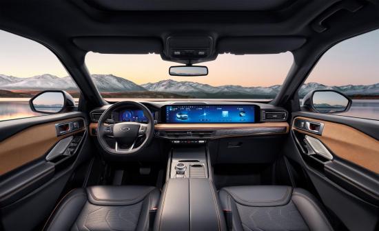 新款福特探险者昆仑版,豪华探险者