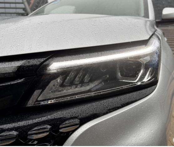 蓝电e5混动最低配评测,蓝电e5高速试驾评测