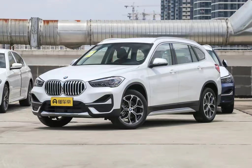 宝马x1跟凯迪拉克xt4怎么选,宝马x1和凯迪拉克xt4选哪个