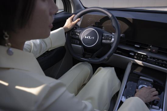 起亚狮铂拓界怎么连接carplay,狮铂拓界旗舰版车机系统