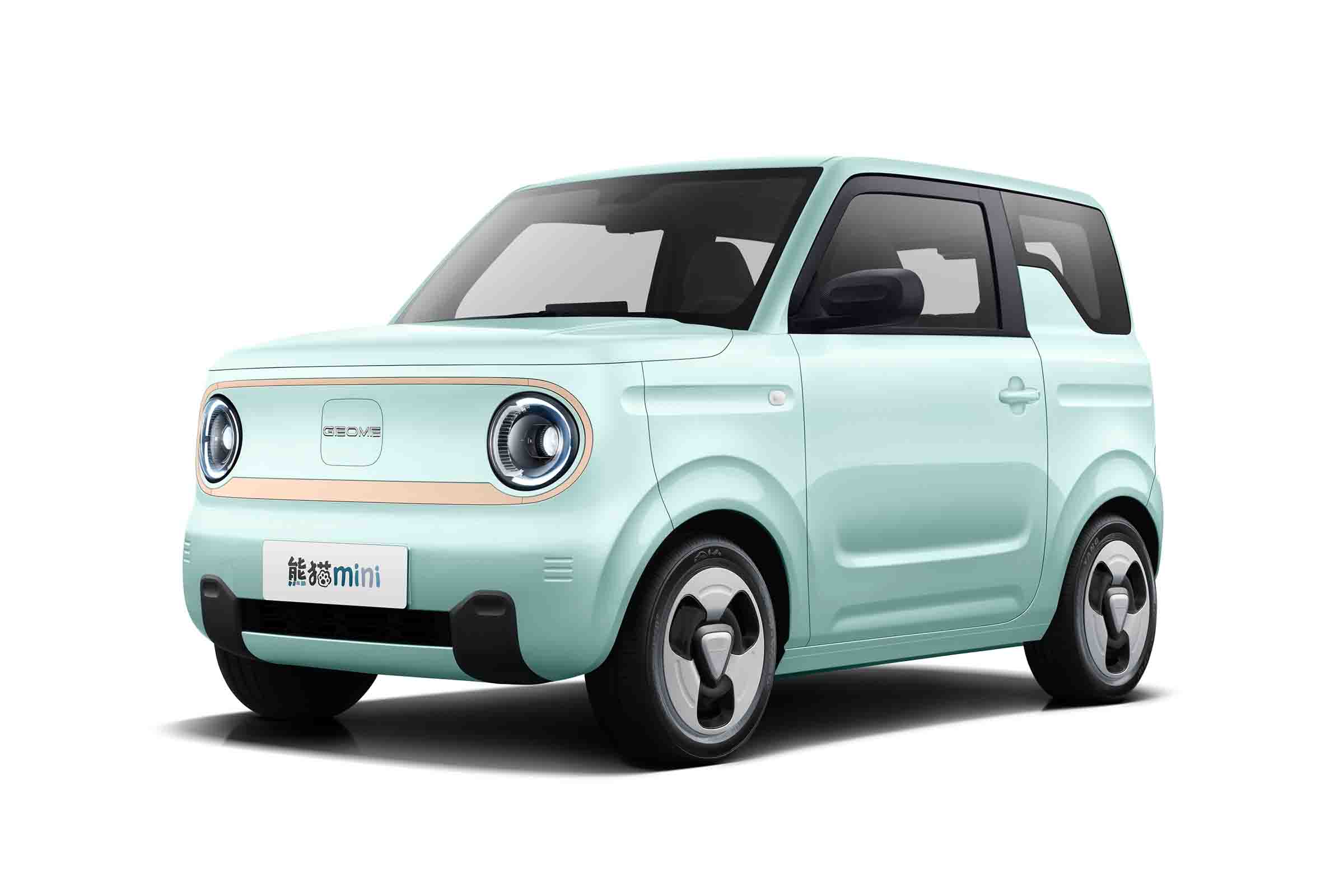 一眼就令人心动的吉利熊猫mini颜值与功能所有女生都拒绝不了