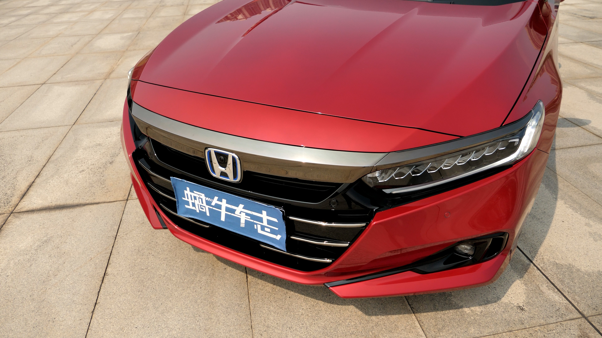 本田新款雅阁和新款凯美瑞怎么选,雅阁2022款幻夜尊贵和凯美瑞2.5g