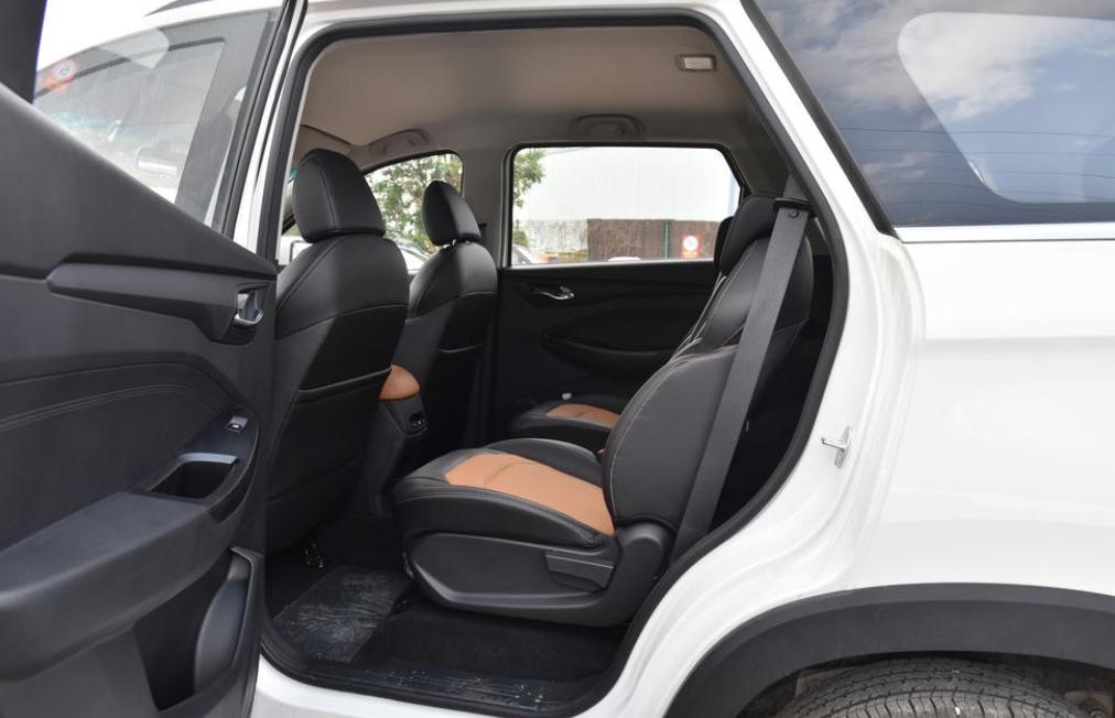 五菱宏光s3新款5座2022款落地价,五菱宏光s3新款2022款落地价五座