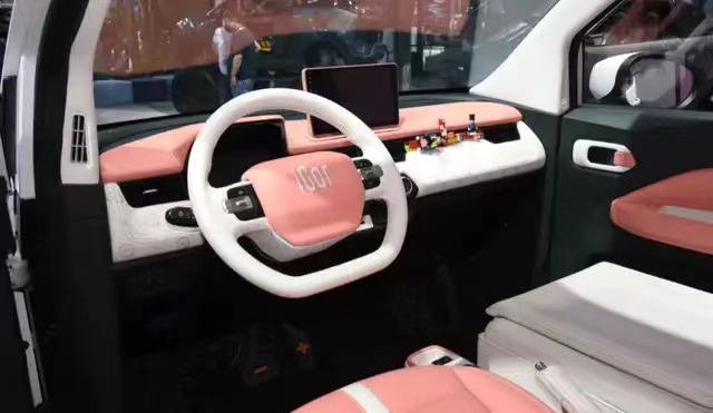 冰淇淋桃欢喜,奇瑞qq冰淇淋桃欢喜内饰官图发布