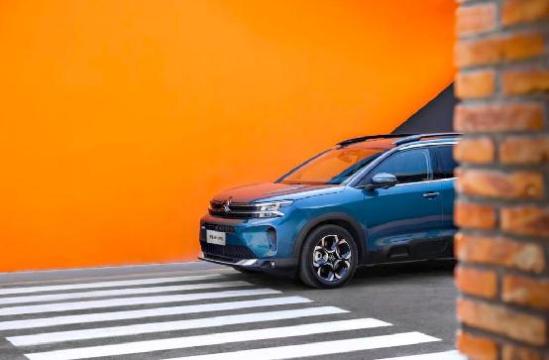 天逸混动底盘,天逸后备箱隔音