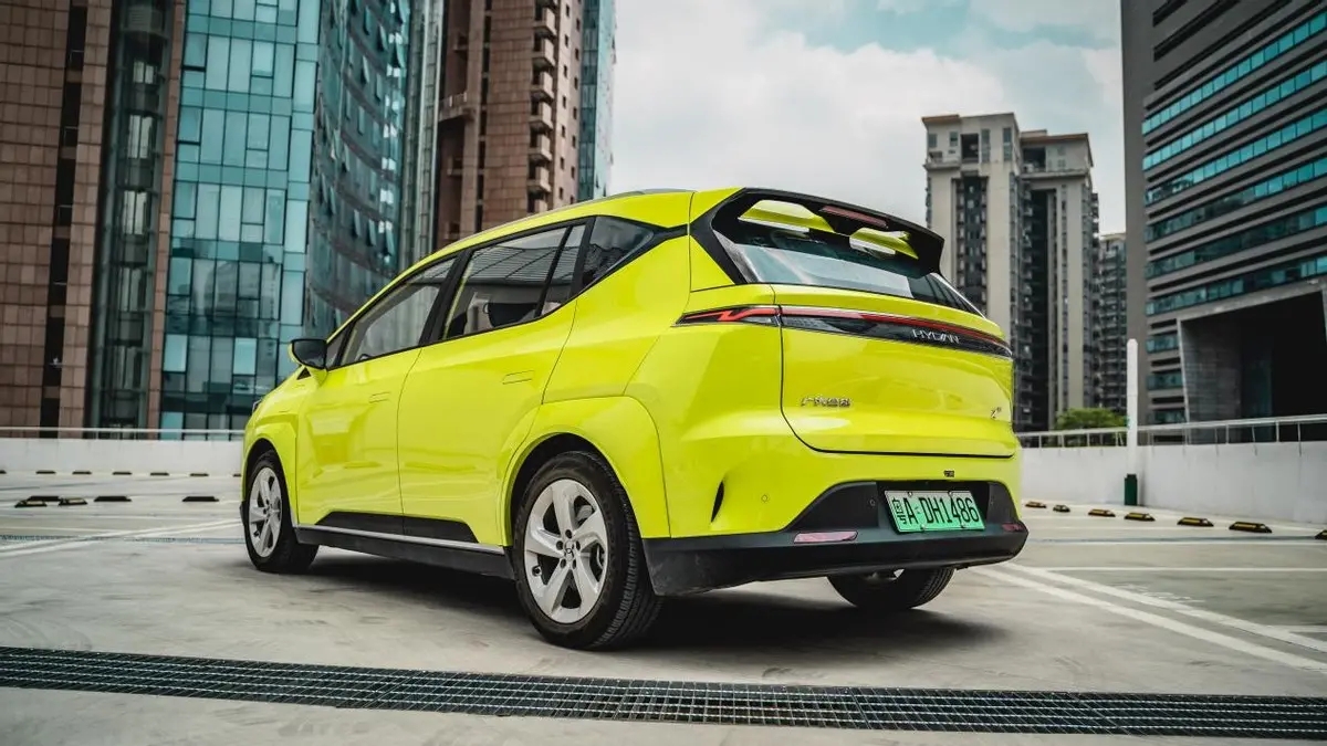 合创z03潮酷版620公里全款多少钱,13.28万元起售全新合创z03怎么选