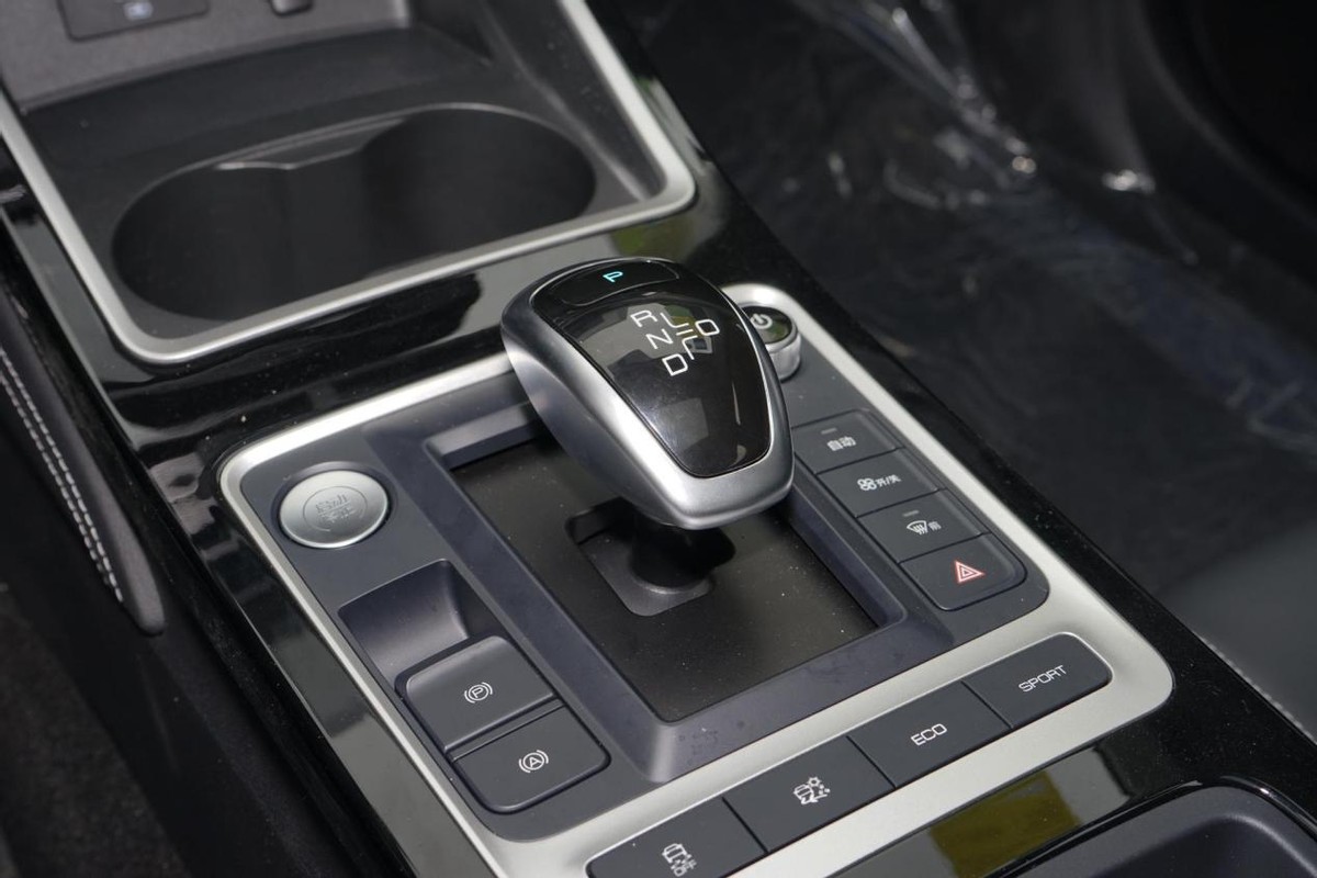 比亚迪秦ev纯电2023评测,试驾比亚迪秦ev纯电