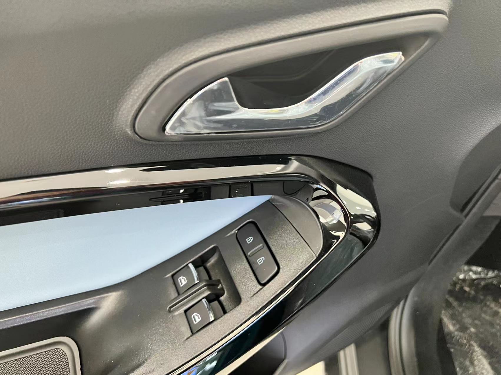 探访奇瑞新能源店小蚂蚁优惠,奇瑞小蚂蚁新车到店