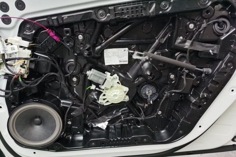 奔驰a级汽车音响调节最佳效果,奔驰a级改装amg声浪