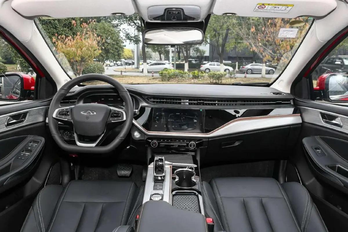 顶配9.99万，两套动力可选，全系自动挡，省油好开