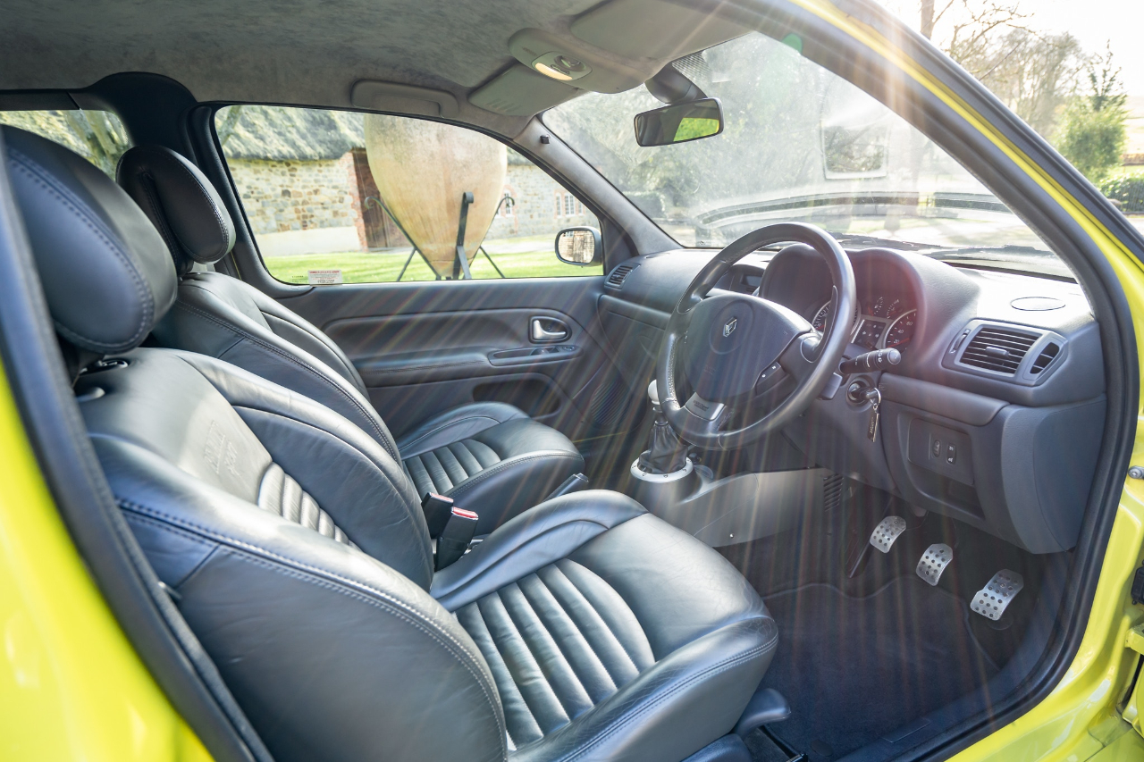 雷诺clio2024款,20款雷诺clio