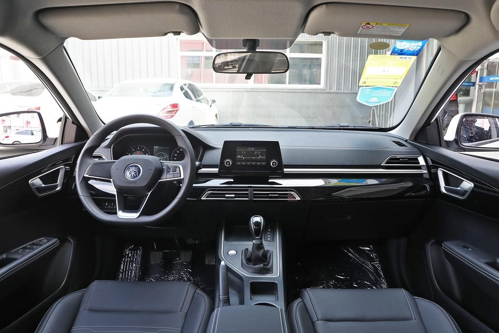 比亚迪秦最新款推荐,比亚迪秦体验