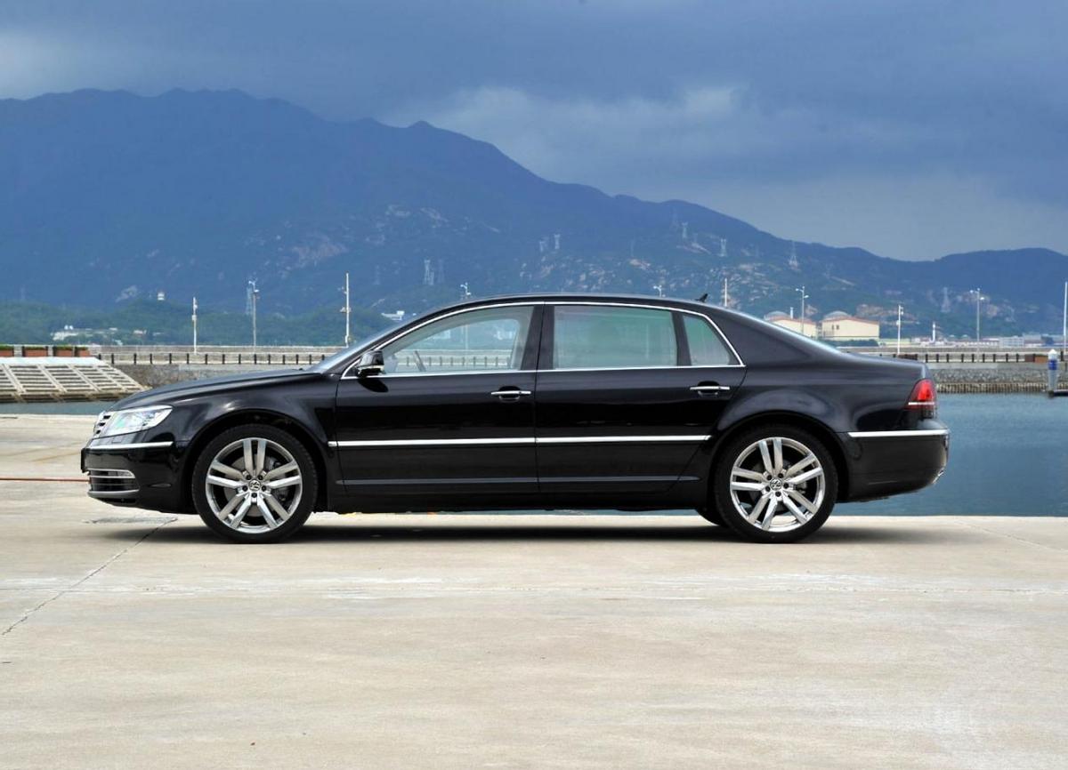 辉腾2015款4.2l奢享版二手车,辉腾2015款4.2l奢享版