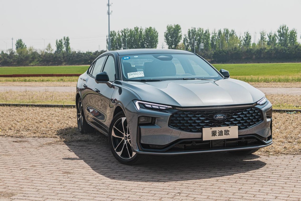 福特蒙迪欧致胜2.0t试驾视频,舒舒服服不好吗