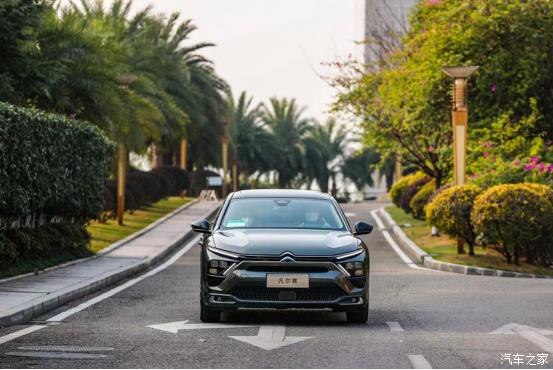 凡尔赛c5x享不凡落地价,凡尔赛c5xfm版上市