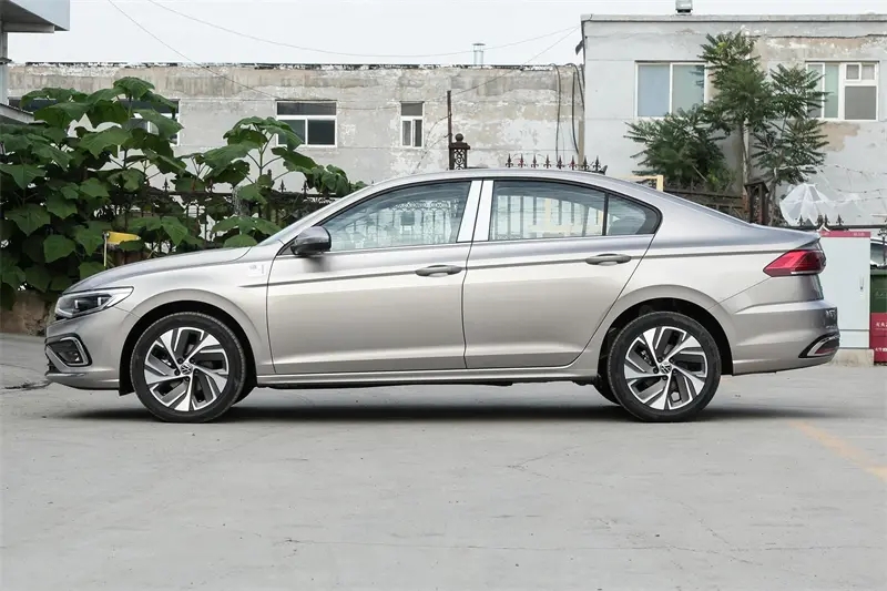 19款雷凌好还是买19款宝来比较好,宝来1.2t与雷凌1.2t哪款性价比高