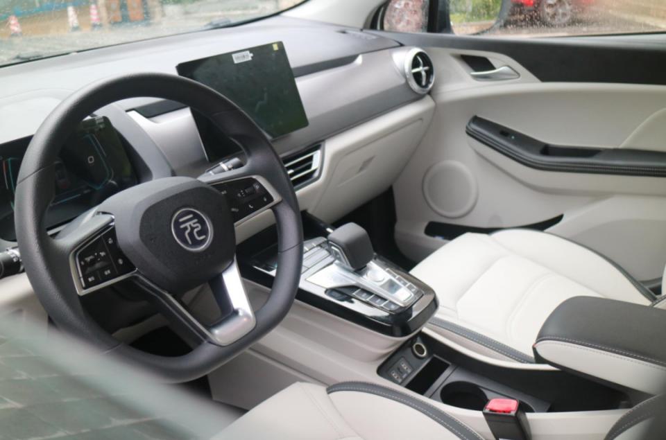 比亚迪元pro测评7.98万,比亚迪元pro新能源2021款落地价