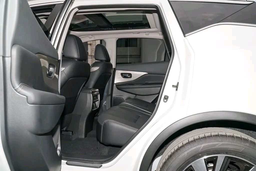 日产楼兰豪华版2.5深度测评,日产楼兰2.5t深度测评